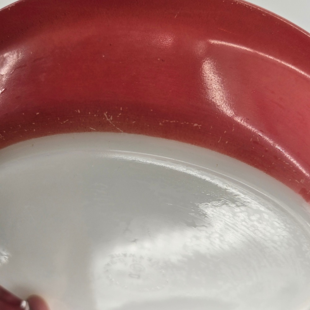 Vintage Pyrex Flamingo Pink Pie Plate 10" Round Milk Glass MCM - Picture 9 of 9